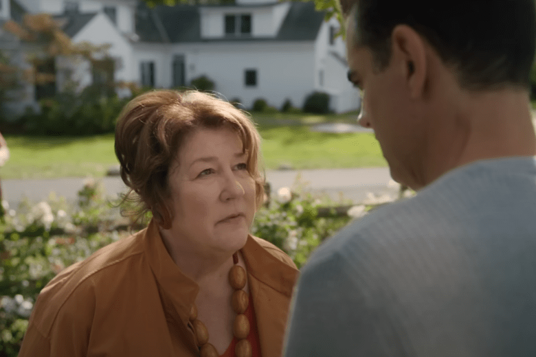 A scene featuring Maureen and Dean in The Watcher on Netflix